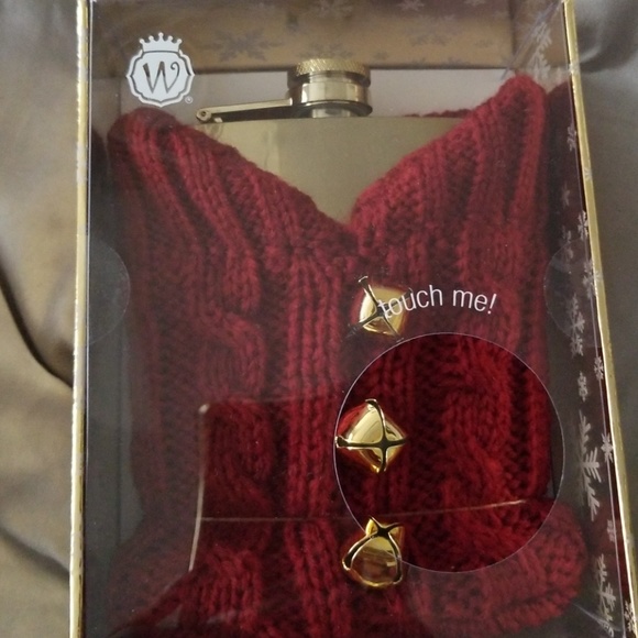 Hip Flask - Picture 1 of 1